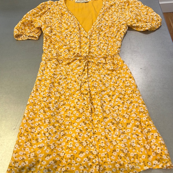 Abercrombie & Fitch Dresses & Skirts - Abercrombie & Fitch. XS. Summer dress.